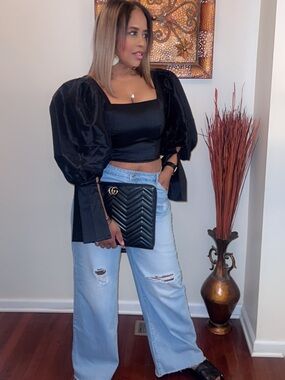 Black Puff-Sleeve Crop Top - Satin Shine